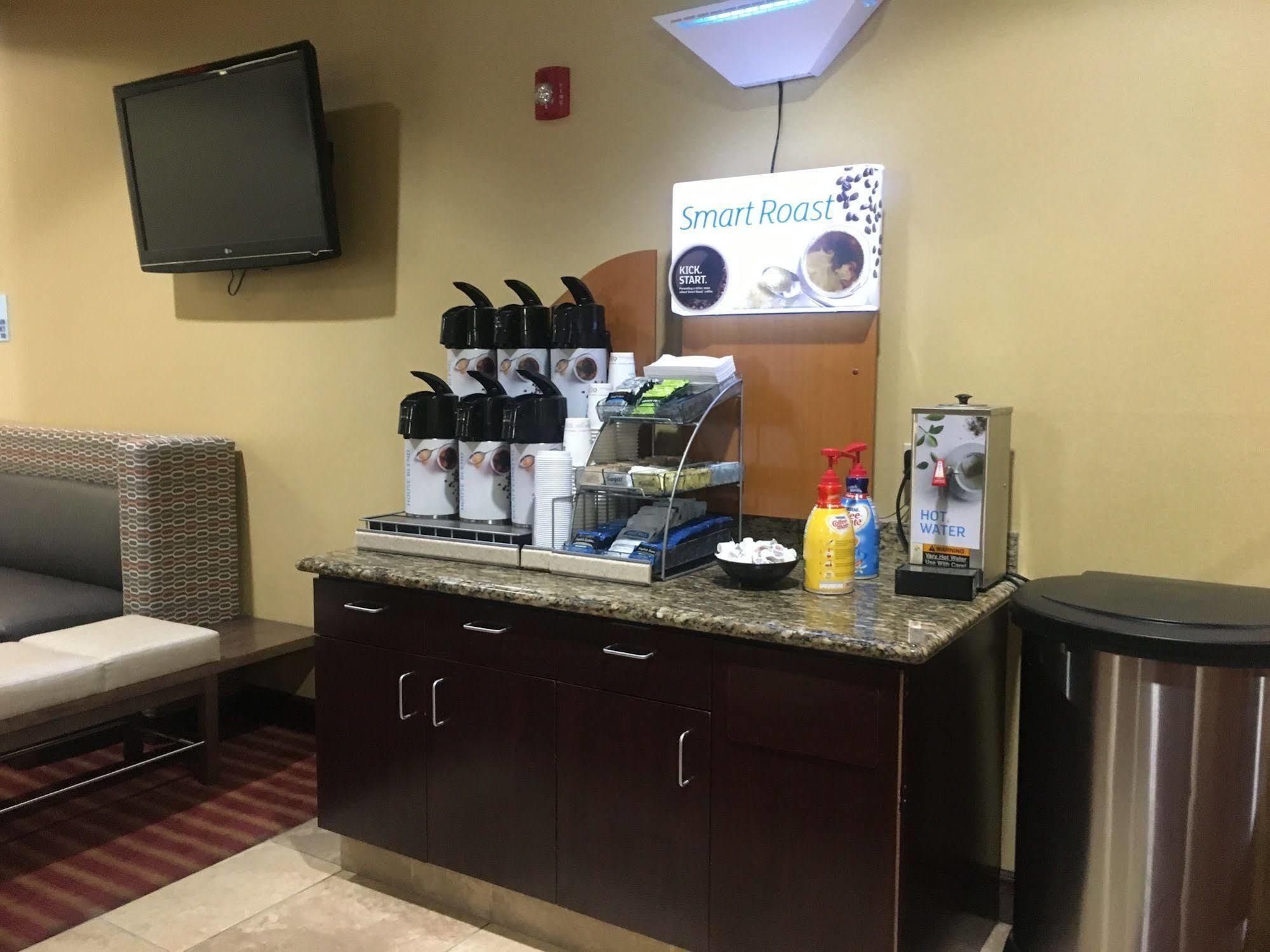 Holiday Inn Express Hotel & Suites Napa Valley-American Canyon By Ihg Εξωτερικό φωτογραφία